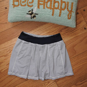 Kyodan White with Blue Striped Skort Small?